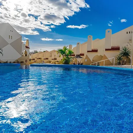 Aircon River Style Pool In 200m Mareverde Apartment